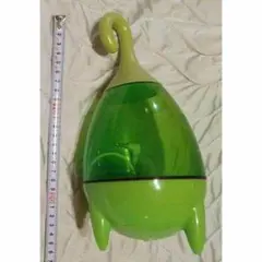 緑色卵型フック付きアイテム
