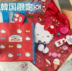 【匿名配送】ハローキティアップルカフェ　韓国限定 ショッパー＋おまけ缶バッジ
