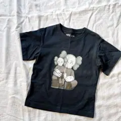 UNIQLO KAWS コラボ 半袖 Tシャツ 100cm