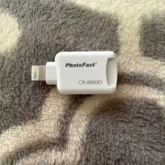 PhotoFast CR-8800D Lightningコネクタ