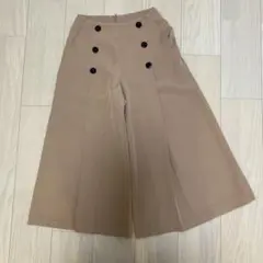【新品未使用】SWiMMY ベージュ ダブルボタン ガウチョパンツ