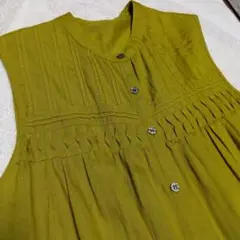 ノースリーブブラウス　オリーブグリーン