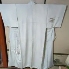 訪問着　淡い緑　刺繍あり