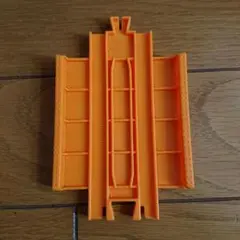 プラレールオレンジ色のガーター橋