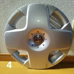 ほぼ新車外しトヨタ ヤリス 純正 スチールホイール 14インチ& キャップカバー 新車外し品】トヨタ ヤリス 純正 スチールホイール 14in 5.5J +