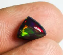 #B48 ブラックオパール 8×5mm 1ct
