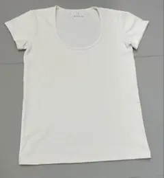 theory ホワイト ラウンドネック 半袖Tシャツ