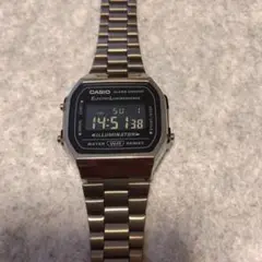 【新品未使用】カシオメタルバンド ガンメタ A168WGG-1B　海外モデル Amazon.co.jp: Casio A168 Digital Watch, Vintage Series