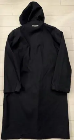 週末SALE！　新品同様vetements Macintoshトレンチコート Vetements × Mackintosh トレンチコート 定価約52
