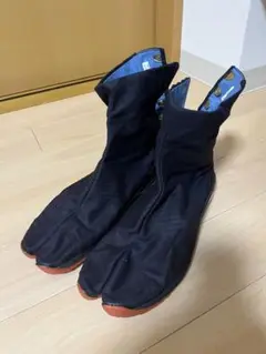 Item thumbnail for item 25cc2269-a8b5-425f-affa-d0ef1e835d39