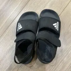adidas ブラック サンダル　20 cm