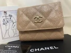 新年特価⭐︎ CHANEL カメリア エンボス 3つ折り財布 ベージュ マトラッセ
