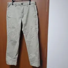 ベージュ コットン チノパン