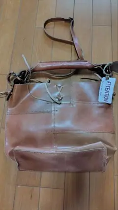 レザー　ショルダーバッグ