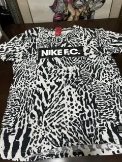 NIKE ナイキ　Tシャツ Mサイズ