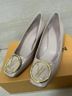 ルイヴィトンパンプス