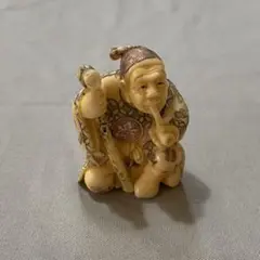 古美術 在銘 山口 カバ牙 根付 河馬 骨董 Netsuke 人物 彫刻④ 古美術 在銘 山口 カバ牙 根付 河馬 骨董 Netsuke 人物 彫刻③
