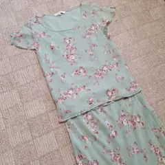 ◆美品LAURA ASHLEY　ローラアシュレイ　花柄セットアップ