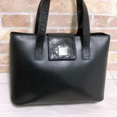 《美品》Ferragamo(フェラガモ)ハンドバッグ