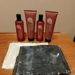 新品未開封　KUSHI シャンプー トリートメン KUSHI ヘアシャンプー／トリートメントセット | すべての商品