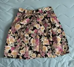 美品 deicyフラワープリントスカート