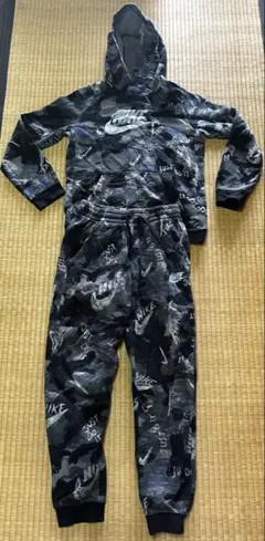 NIKEナイキカモフラージュ上下セットフードスエットジョガーパンツ