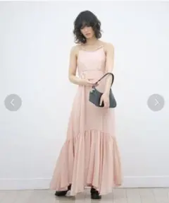 SNIDEL  バックデザインボリュームキャミワンピース