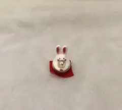 うさぎ　ウサギ　兎　置物　陶器　ビー玉　風水