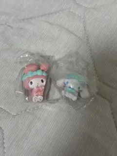 サンリオ　おやすみのひ　ガチャガチャ　マイメロ　シナモン