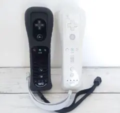 Wiiリモコンプラス　ブラック ホワイト 2本セット