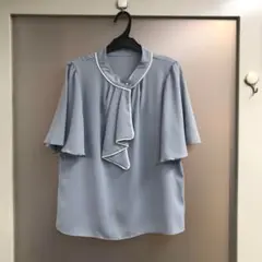 ボウタイトロミフレアスリーブブラウス
