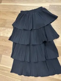 プリーツロングスカート フリル付き