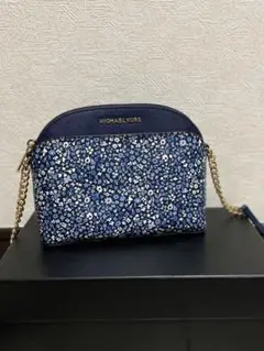 MICHAEL KORS ミディアムクロスボディ
