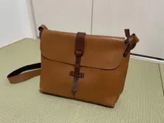 LILY 本革 ブラウンレザーショルダーバッグ