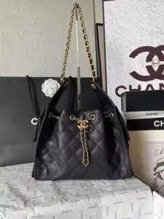 CHANEL ブラック キルティング ショルダーバッグ
