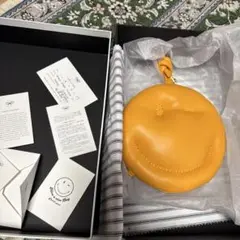 2025年最新】Anya Hindmarch チャームの人気アイテム - メルカリ