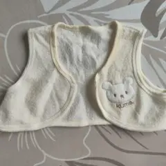 ベビーベスト クリーム色 クマ刺繍 50～60