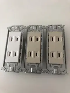 パナソニック アドバンス 埋込 ダブル コンセント 2口 未使用 新品