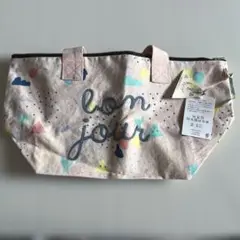 保冷バッグにもなるピンクのトートバッグ