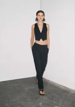 極美品ZARA(ザラ)ブラックストレートパンツ