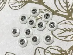 白いプラスチックボタン 12個セット