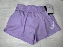 Nike ラベンダー ショートパンツ