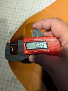 豚革 モミ 超激薄 0.3mm キャメル もりもりハギレセット