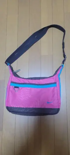 ナイキ サコシュ ショルダーバッグ