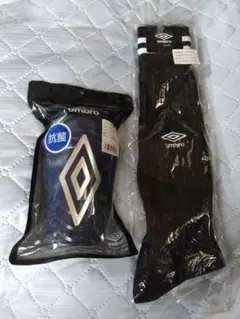 サッカー　umbro　シンガード　ソックス　２点セット