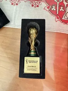 2022 FIFAワールドカップ 記念品 茶器 メダル ミニチュアトロフィー