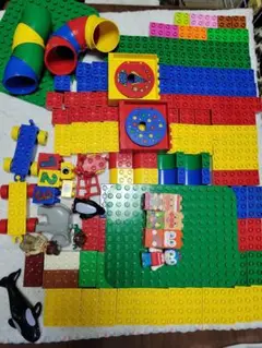 LEGOデュプロ　ケース付き(写真参照)　アンパンマン付き　※写真と商品説明必読