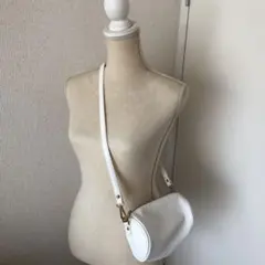 美品　アンビリオン　筒型　ショルダーバッグ　白