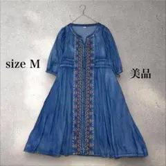 美品 デニム 刺繍 ワンピース 民族風 羽織り ゆったり　キーネック　フレア