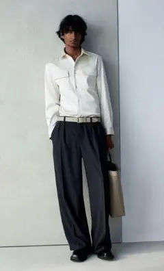 新品格安✨H&M Regular Fit Satin overshirt